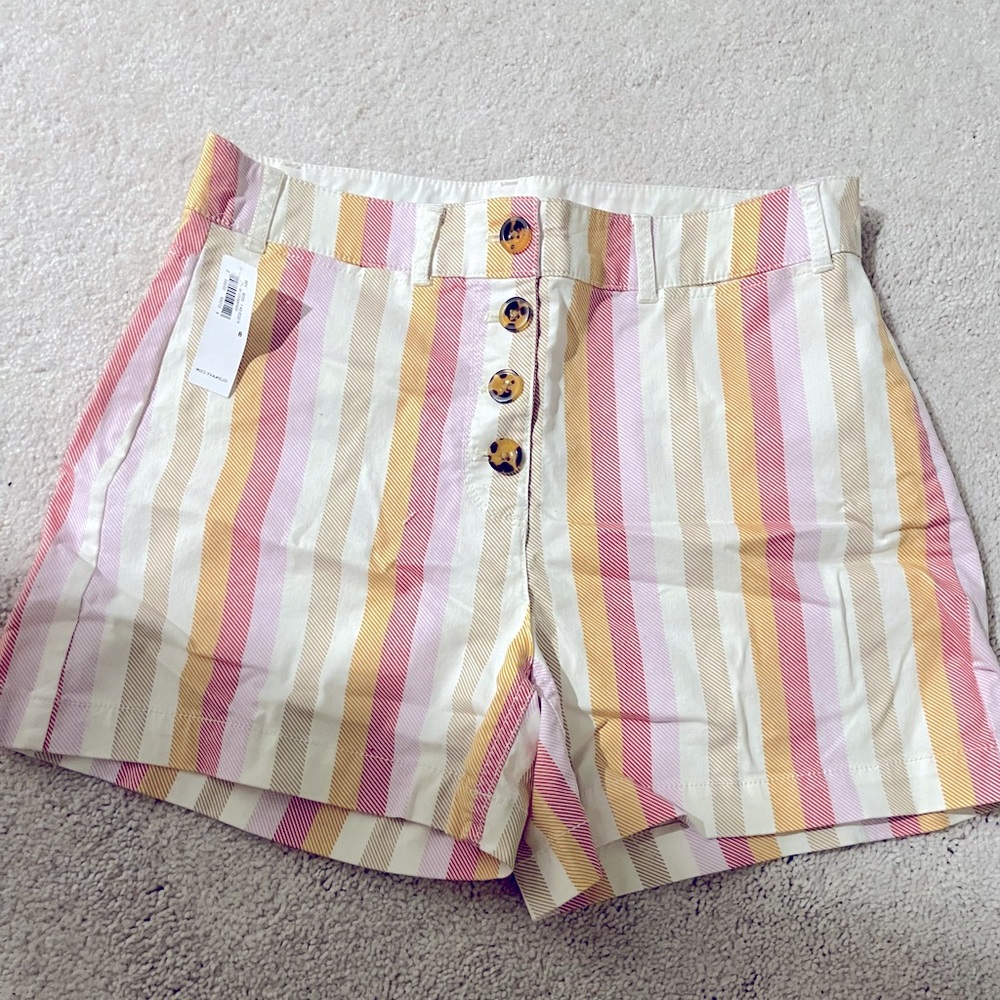 Old Navy Button Striped Women Shorts - Picture 1 of 3